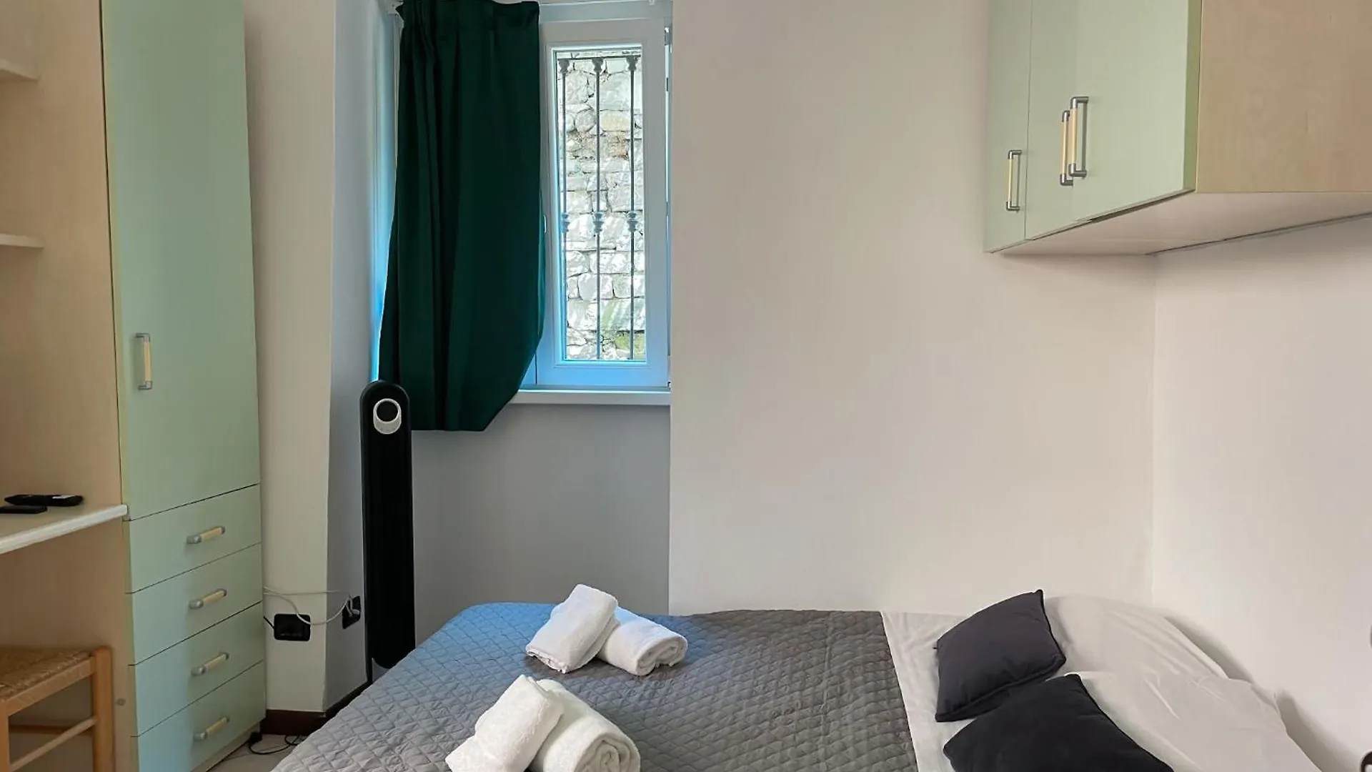 Roncati 7 Center Town Studio Apartments Bellagio