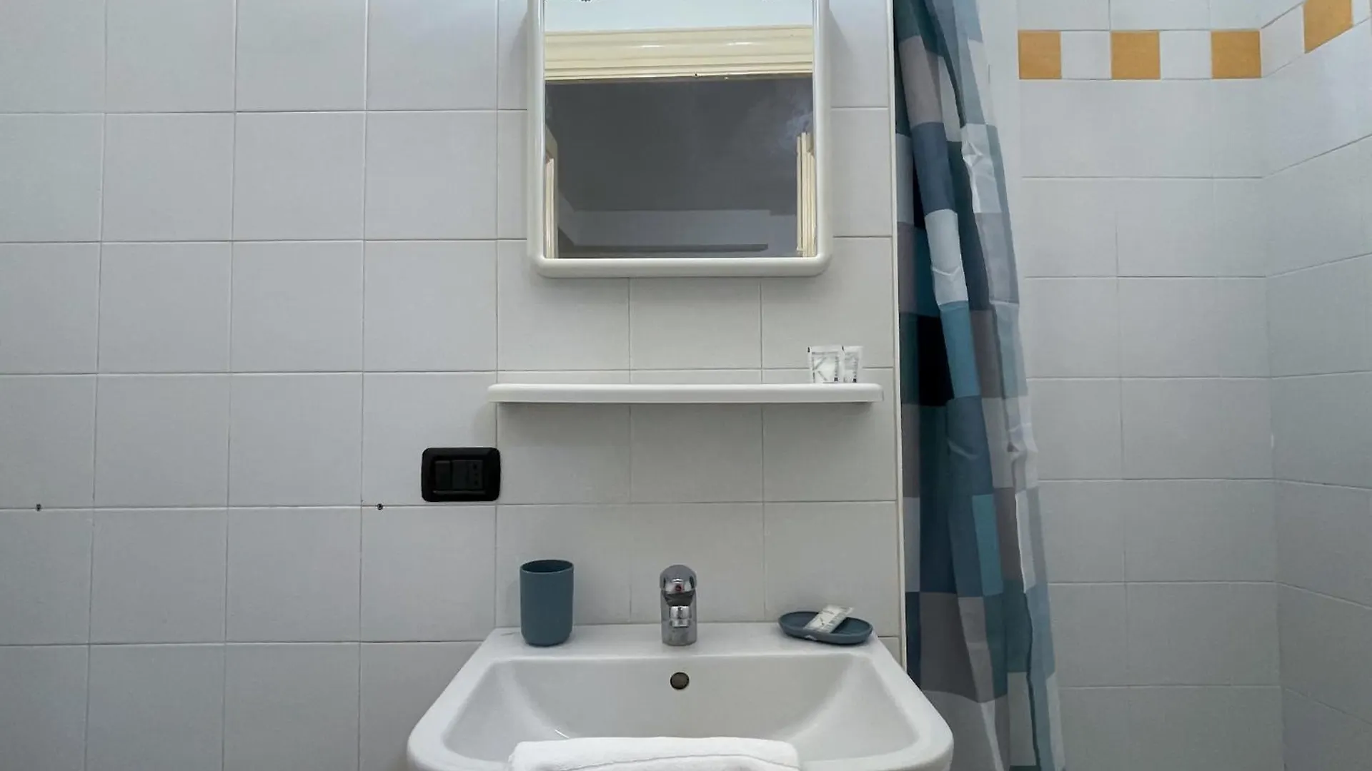 Roncati 7 Center Town Studio Apartments Bellagio