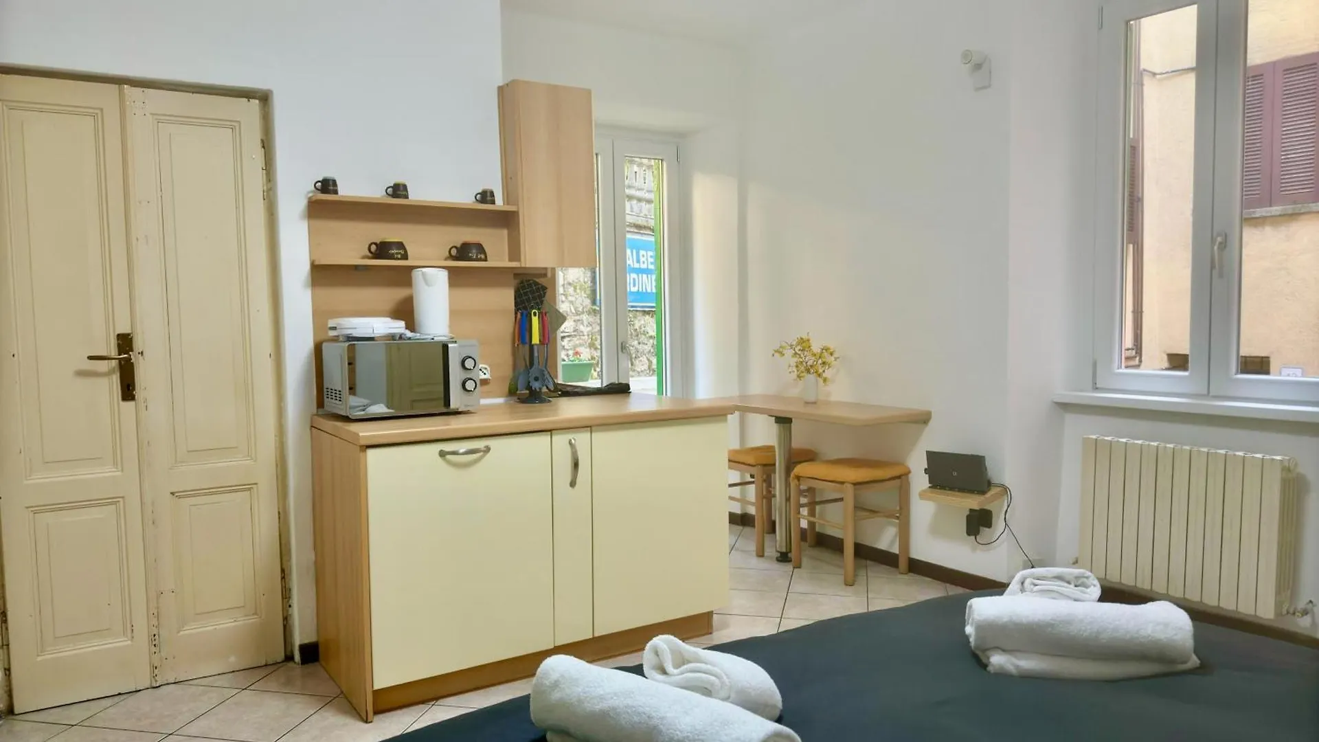 Roncati 7 Center Town Studio Apartments Bellagio